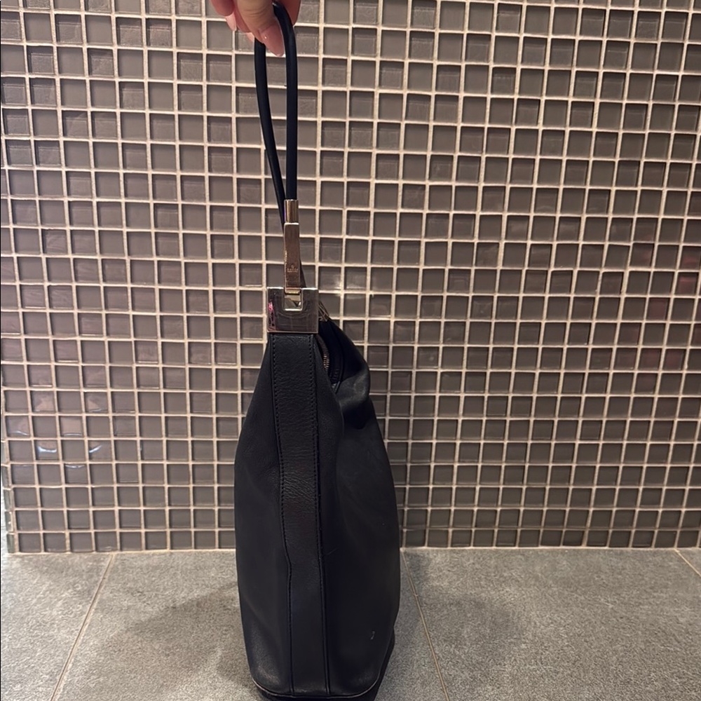 ✨ Authentic Gucci Tom Ford–Era Small Leather Hobo Bag (1997–1999) ✨ - Picture 10 of 17